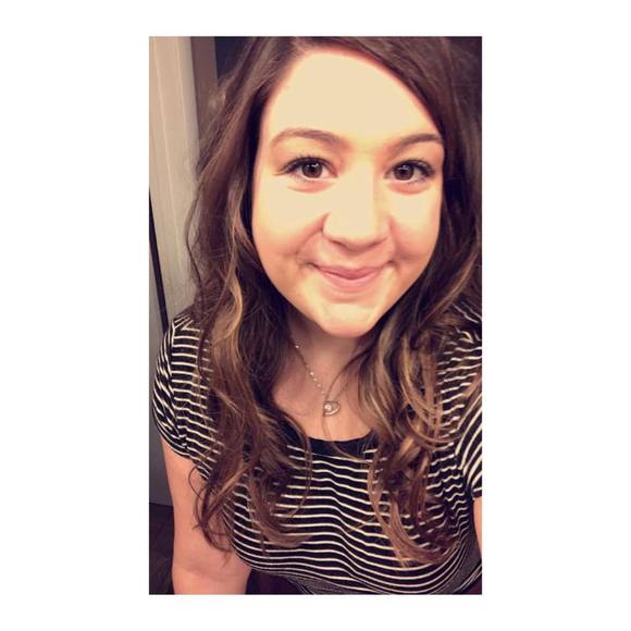 Meet your Posher, Madison - Picture 1 of 1